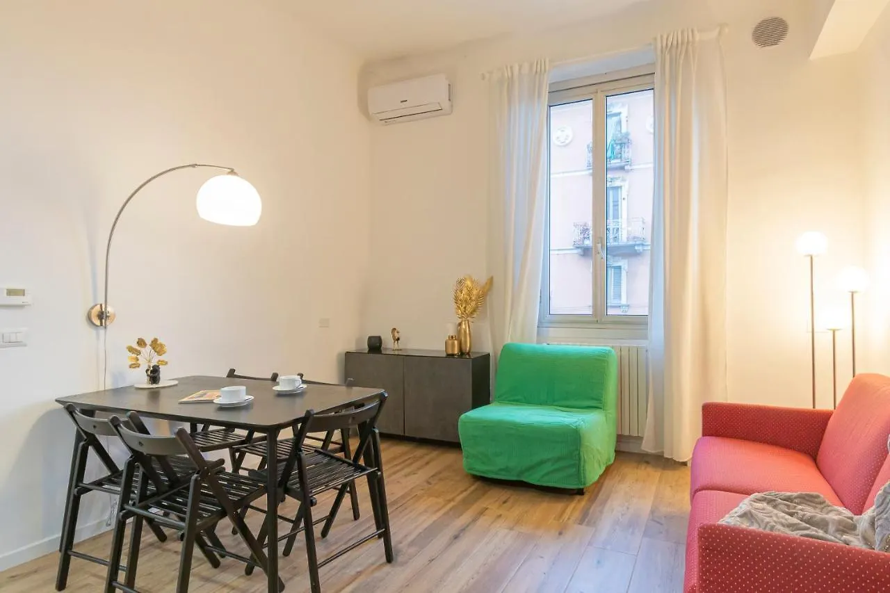 Renovated Apartment Near Loreto Padova 78 ミラノ